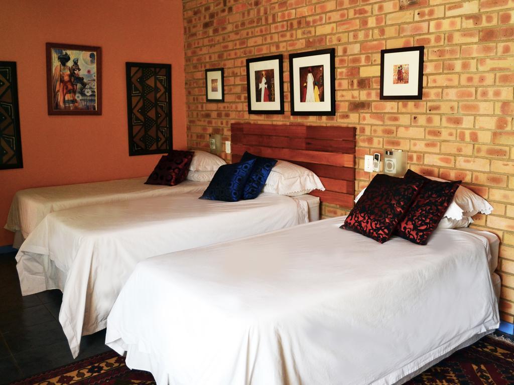 Boga Legaba Guest House & Conference Centre Mafikeng Ngoại thất bức ảnh