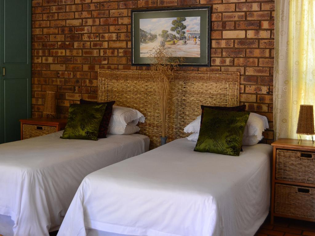 Boga Legaba Guest House & Conference Centre Mafikeng Ngoại thất bức ảnh