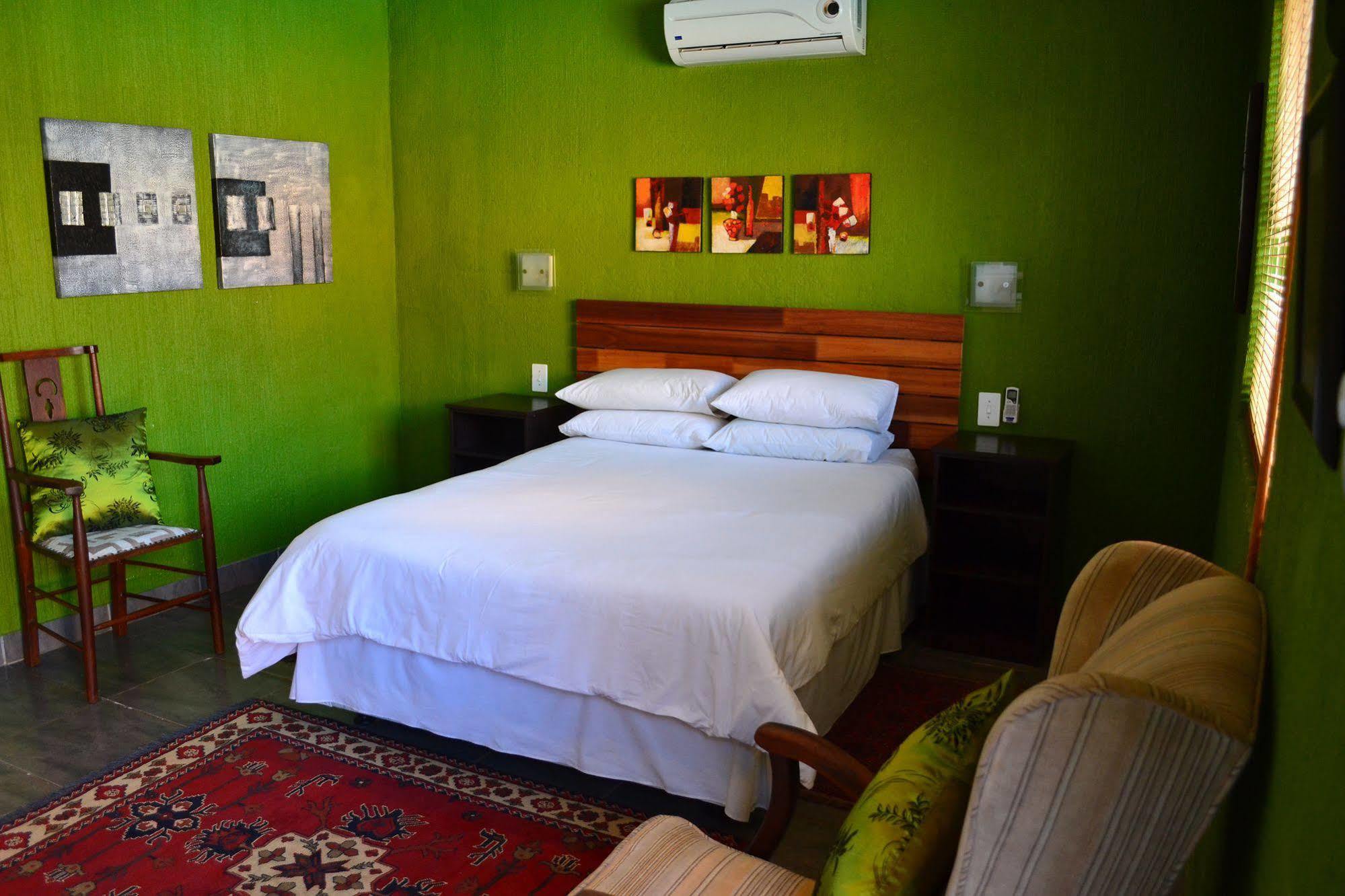 Boga Legaba Guest House & Conference Centre Mafikeng Ngoại thất bức ảnh