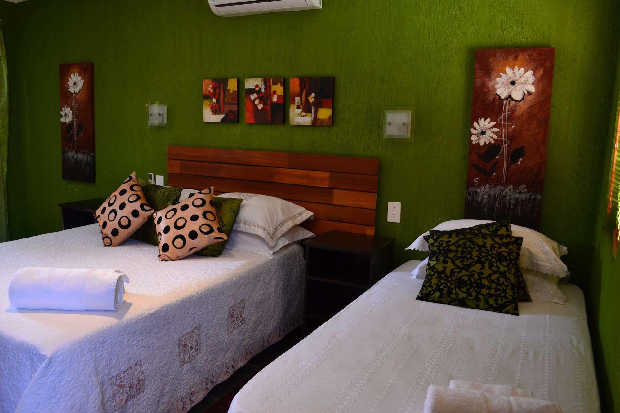 Boga Legaba Guest House & Conference Centre Mafikeng Ngoại thất bức ảnh